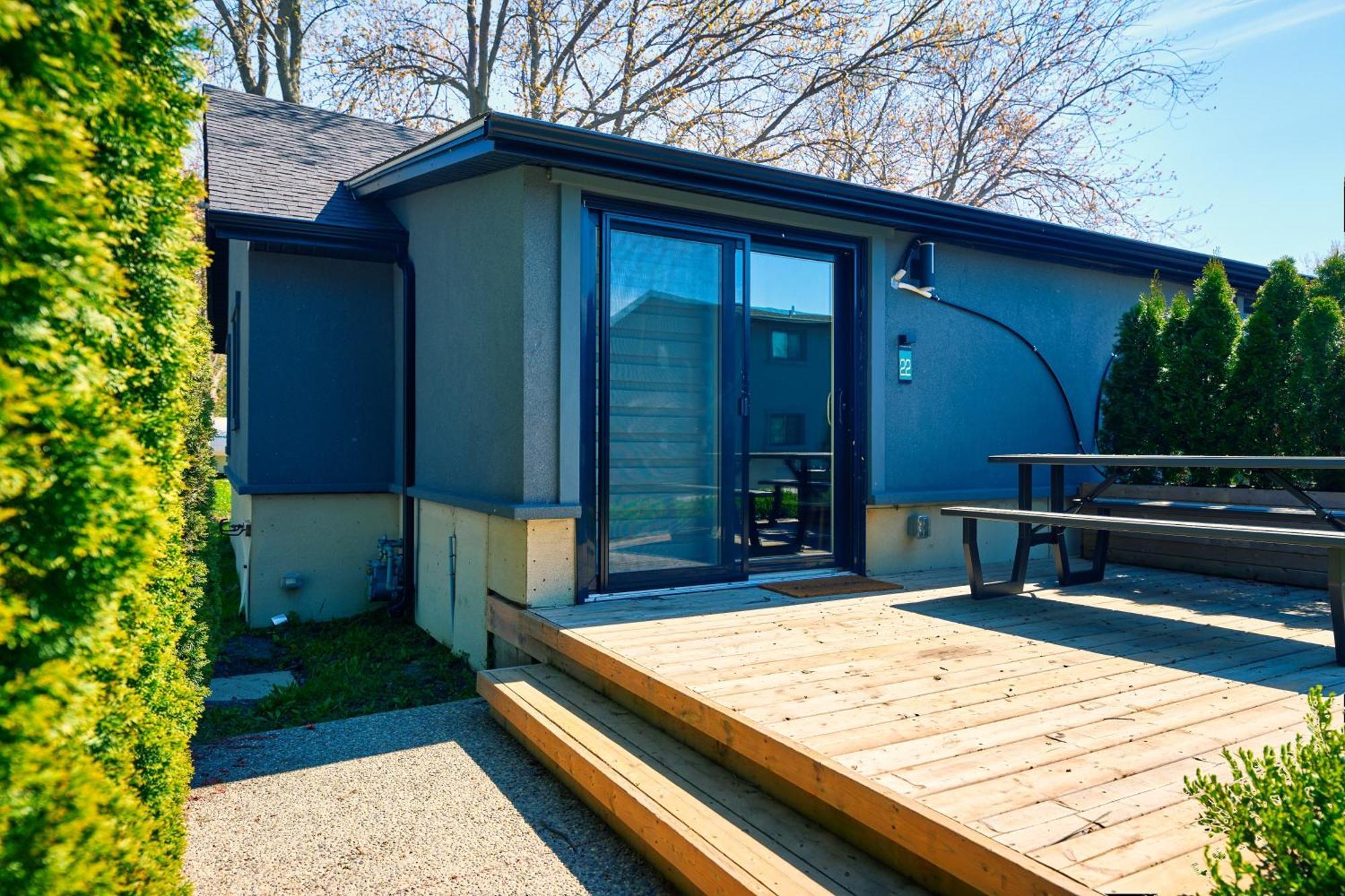 The Long Beach Resort - Beachfront Cottages & Townhouse Suites Wainfleet Zewnętrze zdjęcie