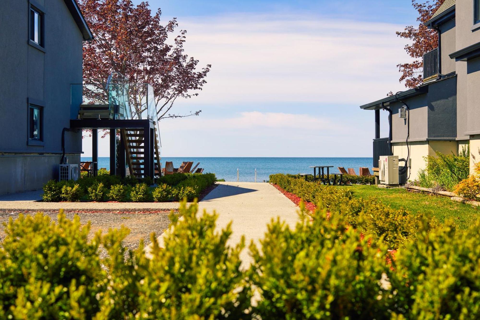 The Long Beach Resort - Beachfront Cottages & Townhouse Suites Wainfleet Zewnętrze zdjęcie
