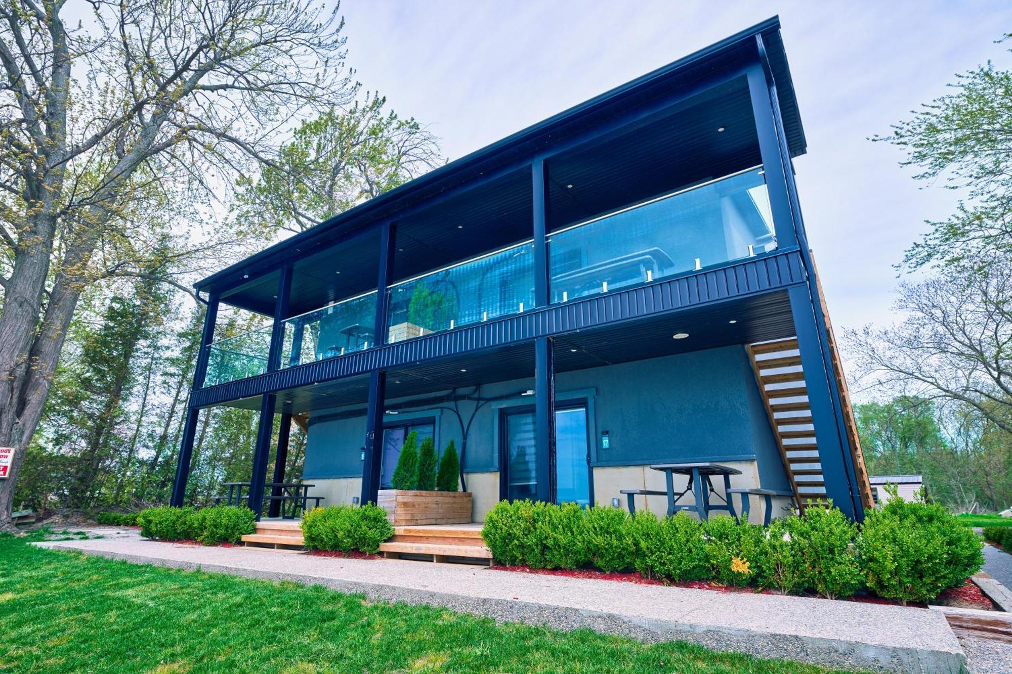 The Long Beach Resort - Beachfront Cottages & Townhouse Suites Wainfleet Zewnętrze zdjęcie