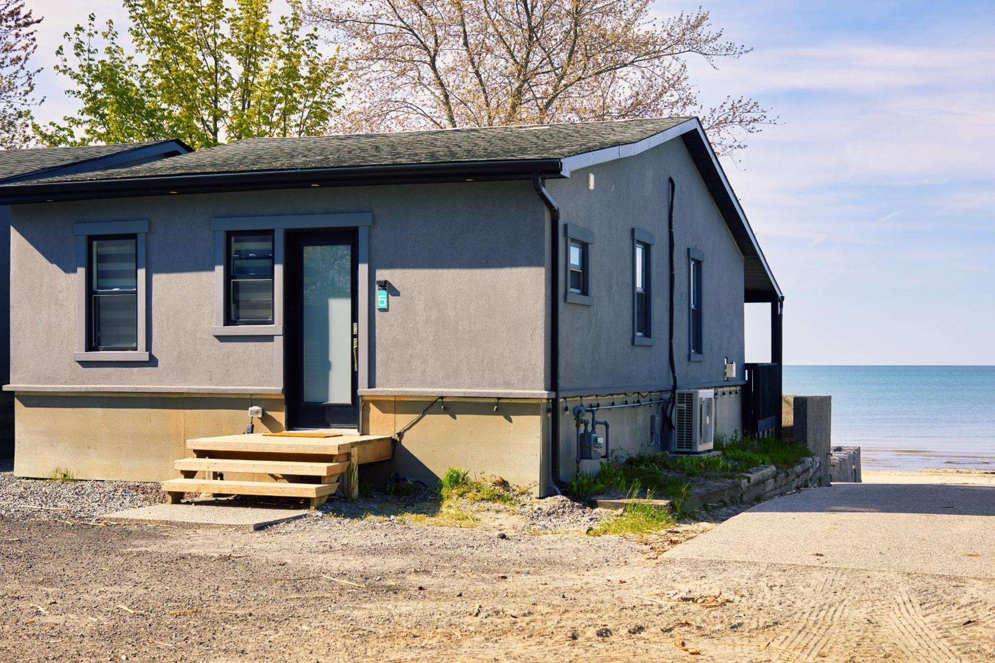 The Long Beach Resort - Beachfront Cottages & Townhouse Suites Wainfleet Zewnętrze zdjęcie